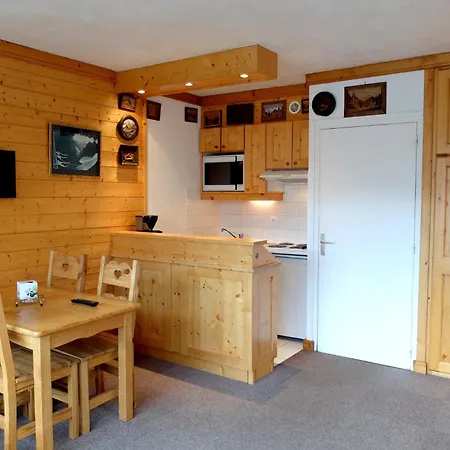 Bec Rouge - Renove-skis Aux Pieds-balcon Mae-7454 *